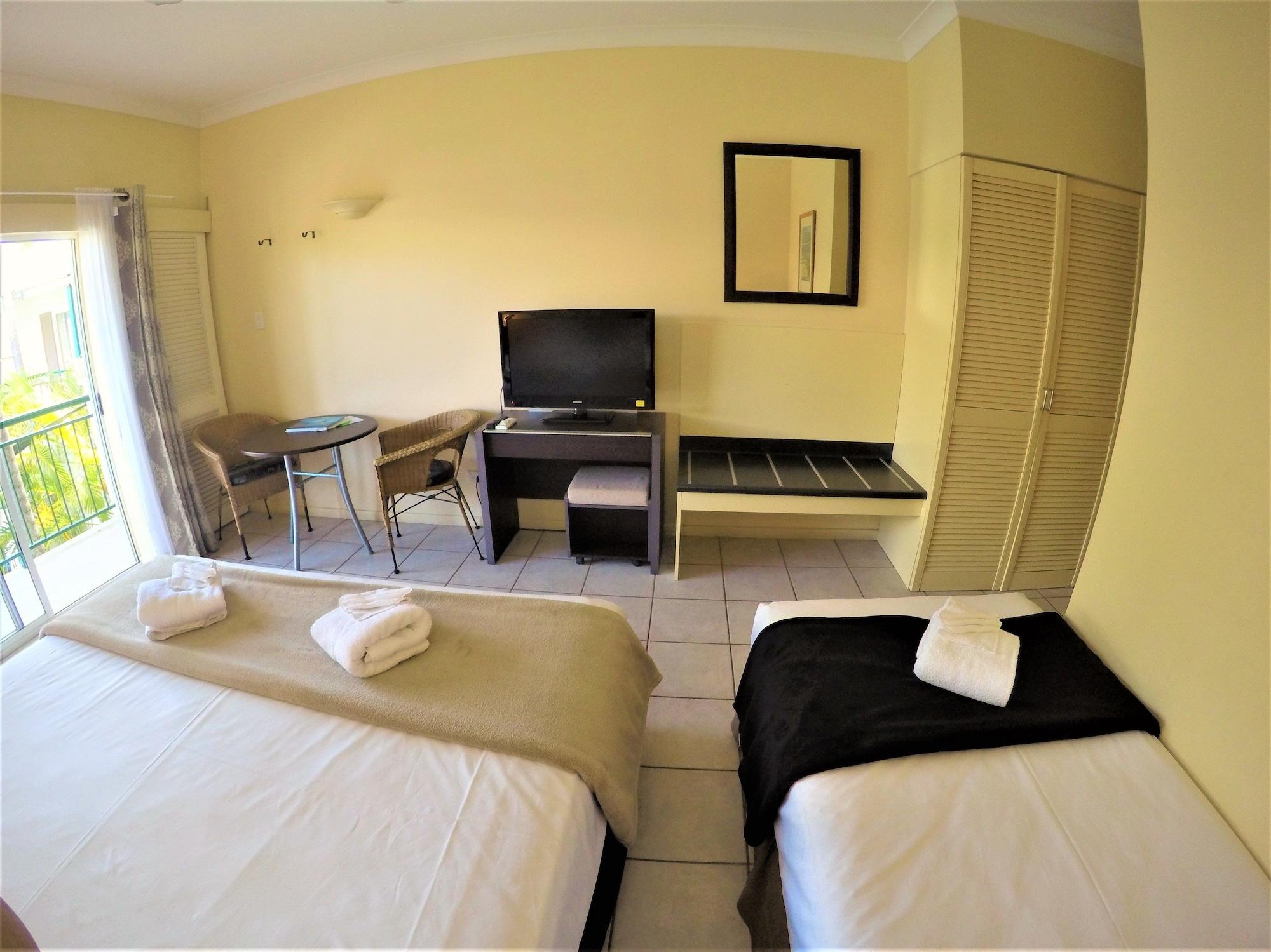 Crystal Garden Resort & Restaurant Cairns Dış mekan fotoğraf